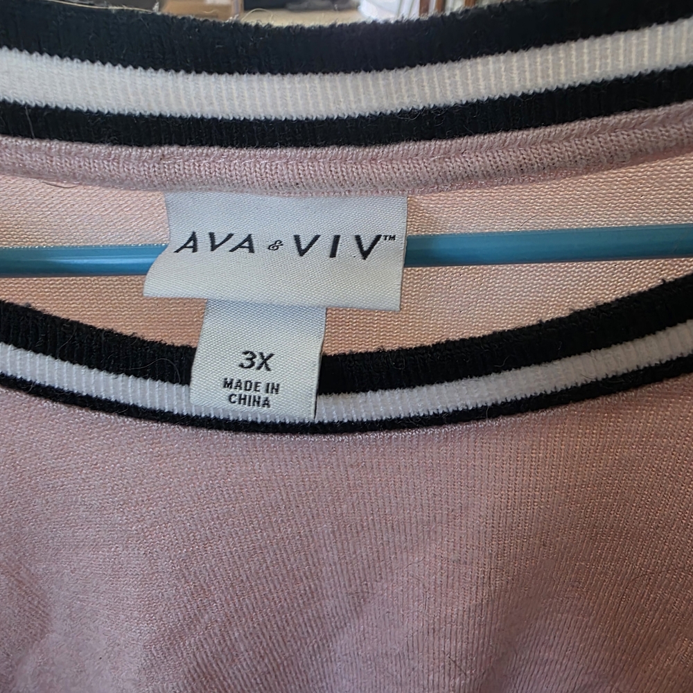 Ava & Viv Women's Light Pink Crew Neck Top